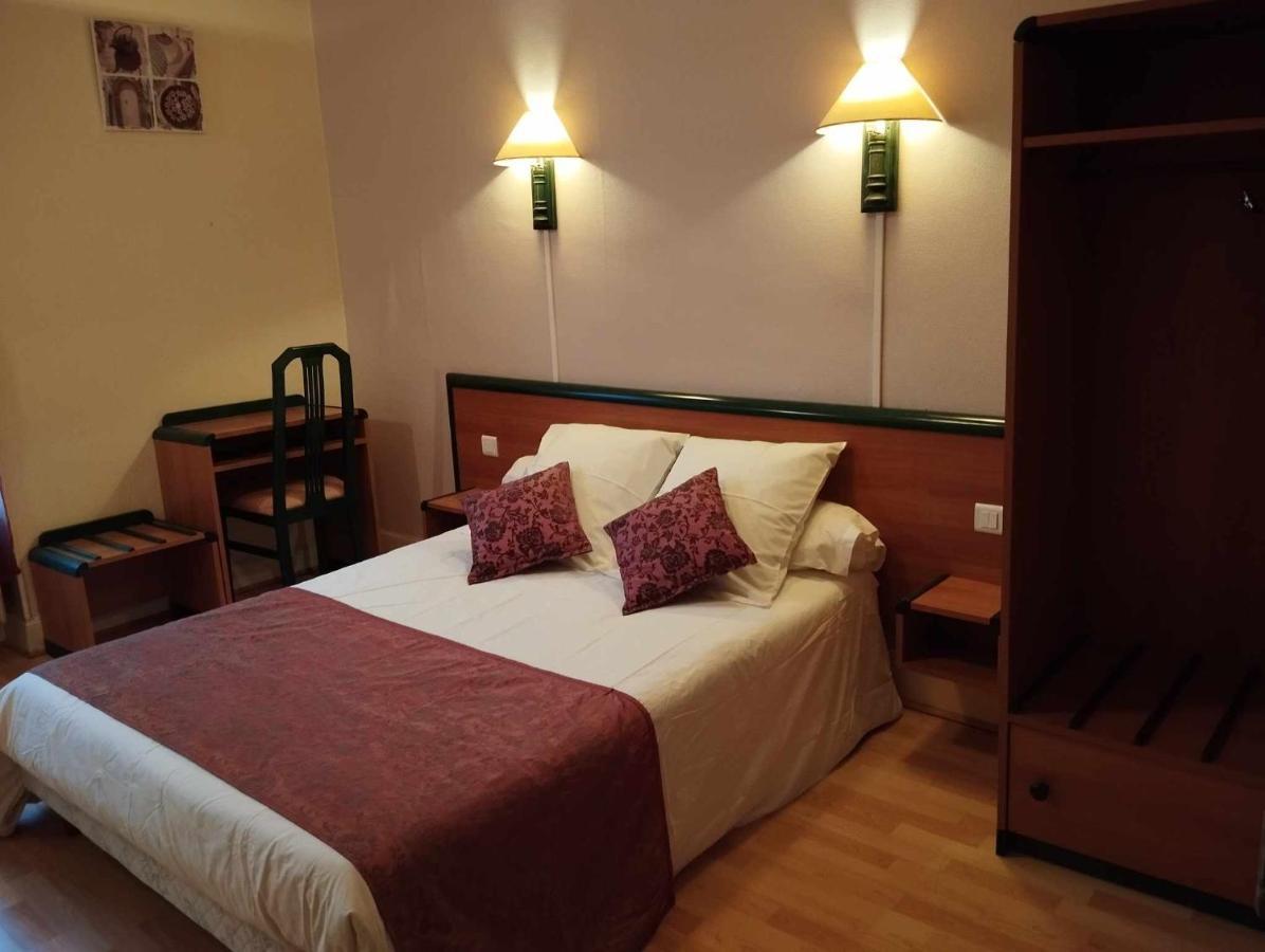 Hotel Moderne Prades-d'Aubrac Ngoại thất bức ảnh